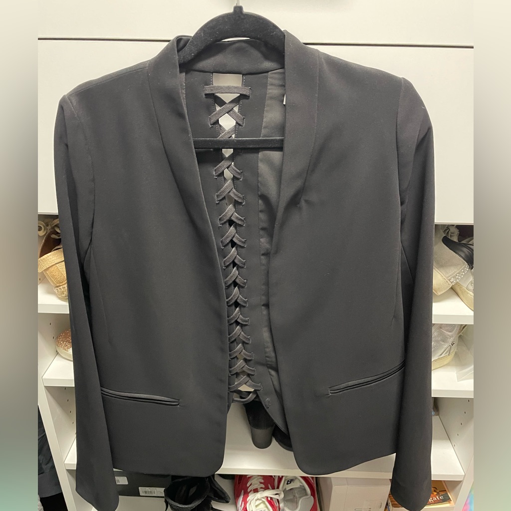 Bailey 44 Size Medium Blazer